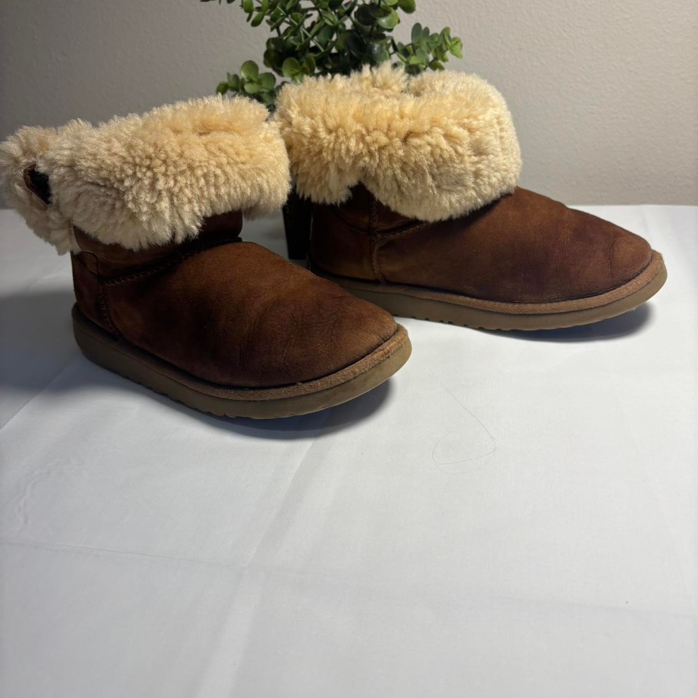 Brown and cream UGG boots womens